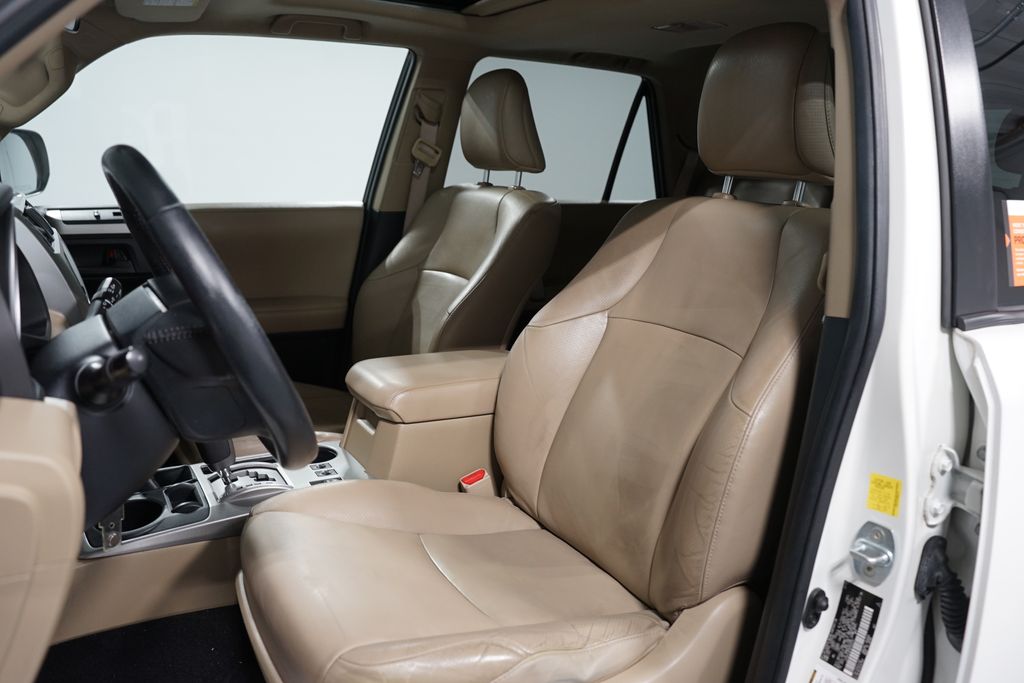 Thumbnail: 2011 Toyota 4Runner - 26