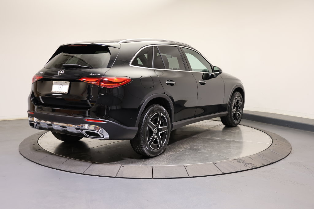 Thumbnail: 2026 Mercedes-Benz GLC - 7