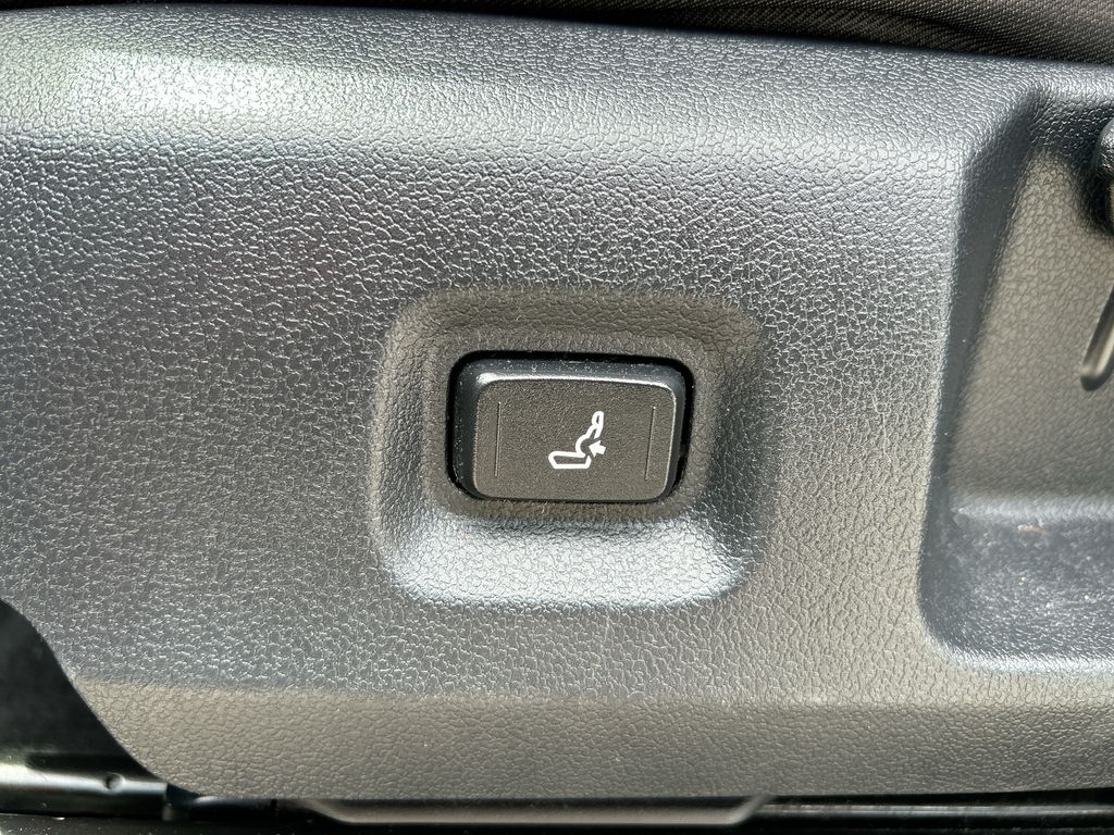 Thumbnail: 2024 Toyota Tacoma - 12