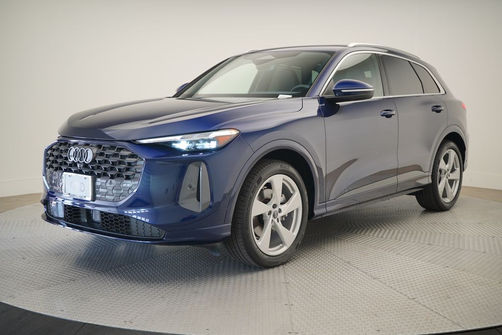 Thumbnail: 2025 Audi Q5 - 2