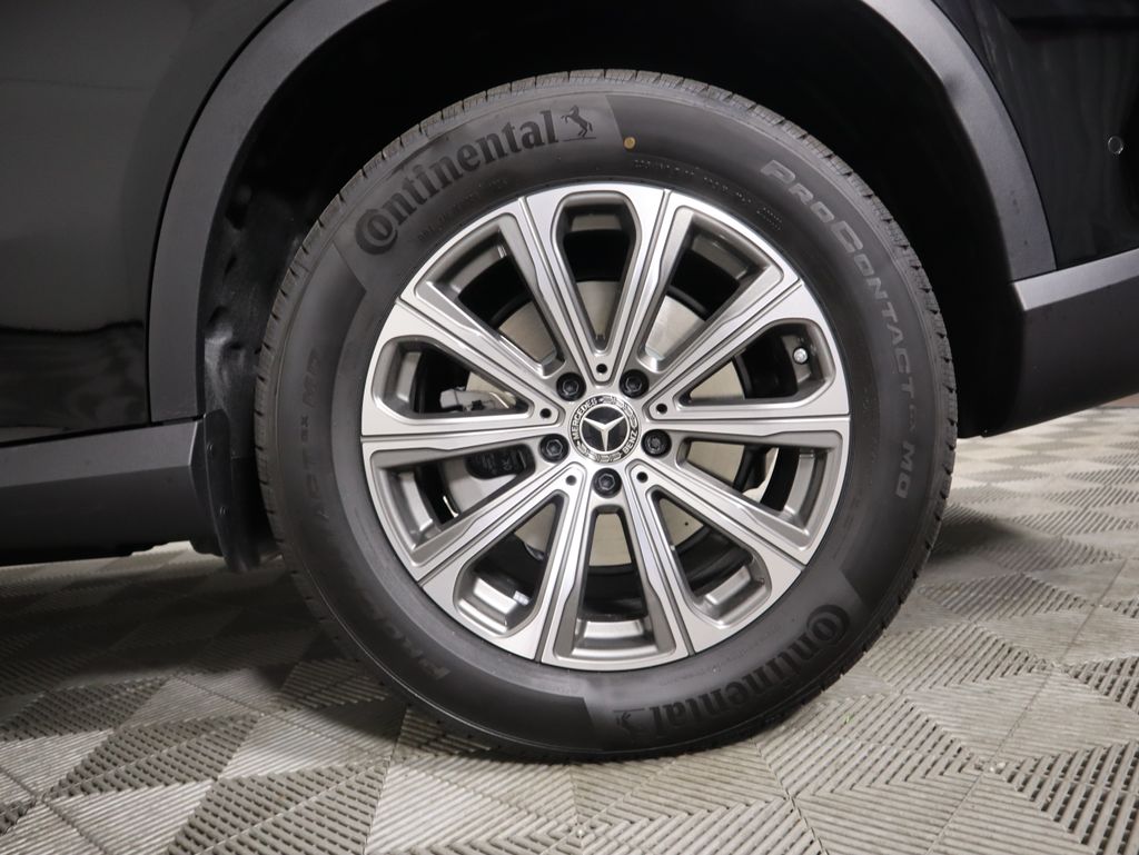 Thumbnail: 2026 Mercedes-Benz GLC - 31