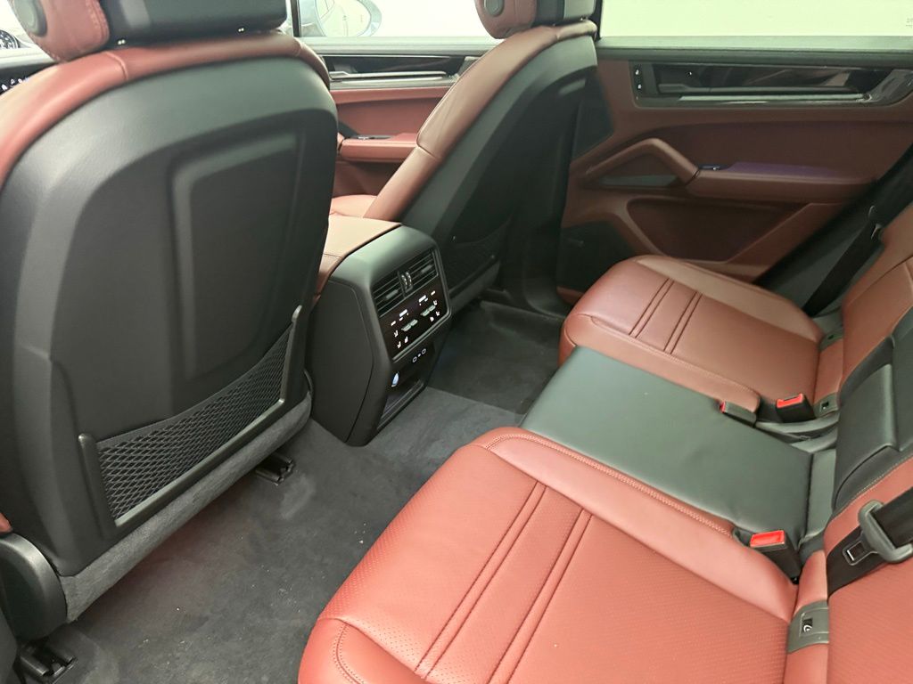 Thumbnail: 2026 Porsche  - 22