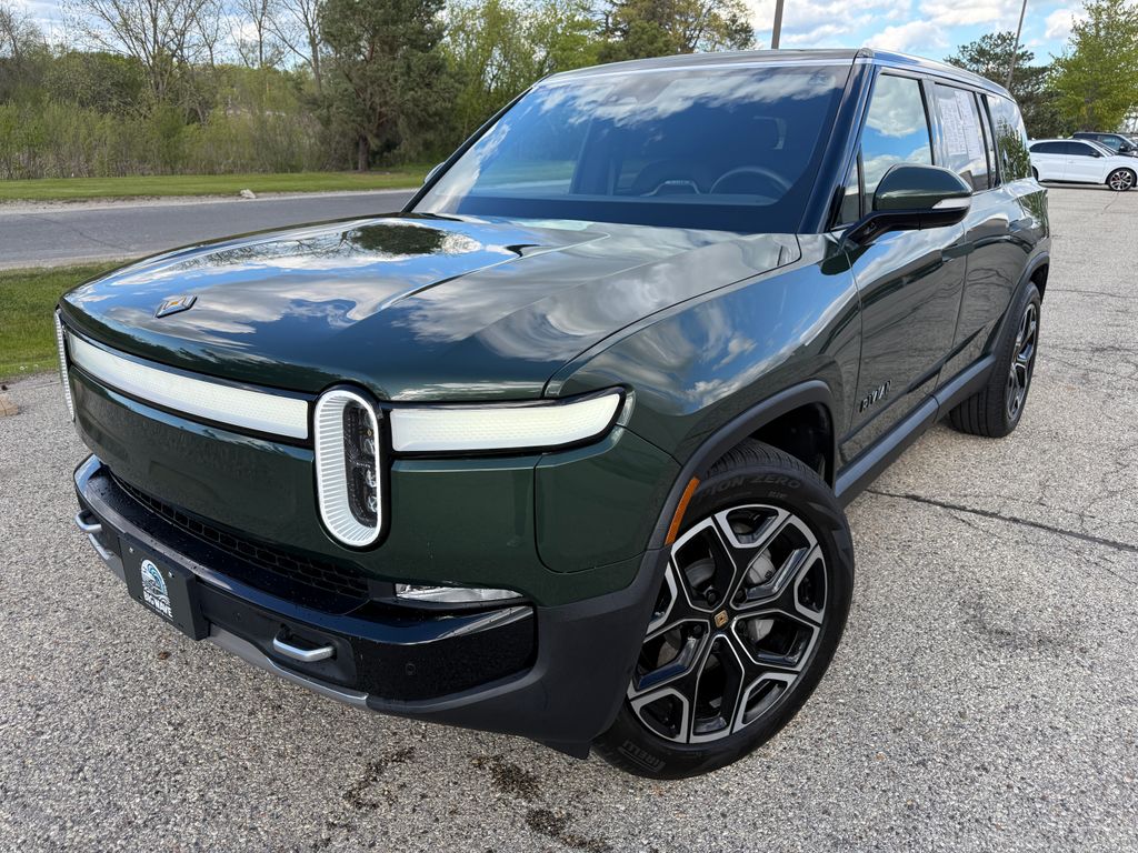 2024 Rivian R1S Adventure Dual-Motor Max Pack's photo