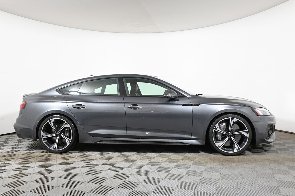 Thumbnail: 2022 Audi RS 5 - 8