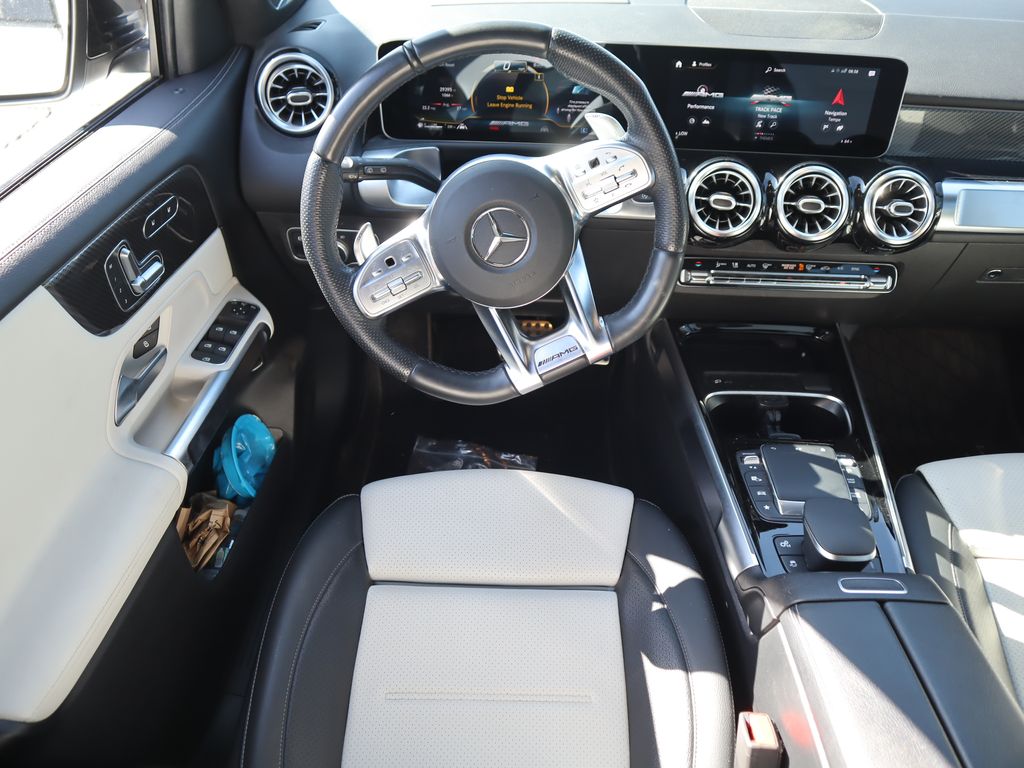 Thumbnail: 2021 Mercedes-Benz GLB - 6