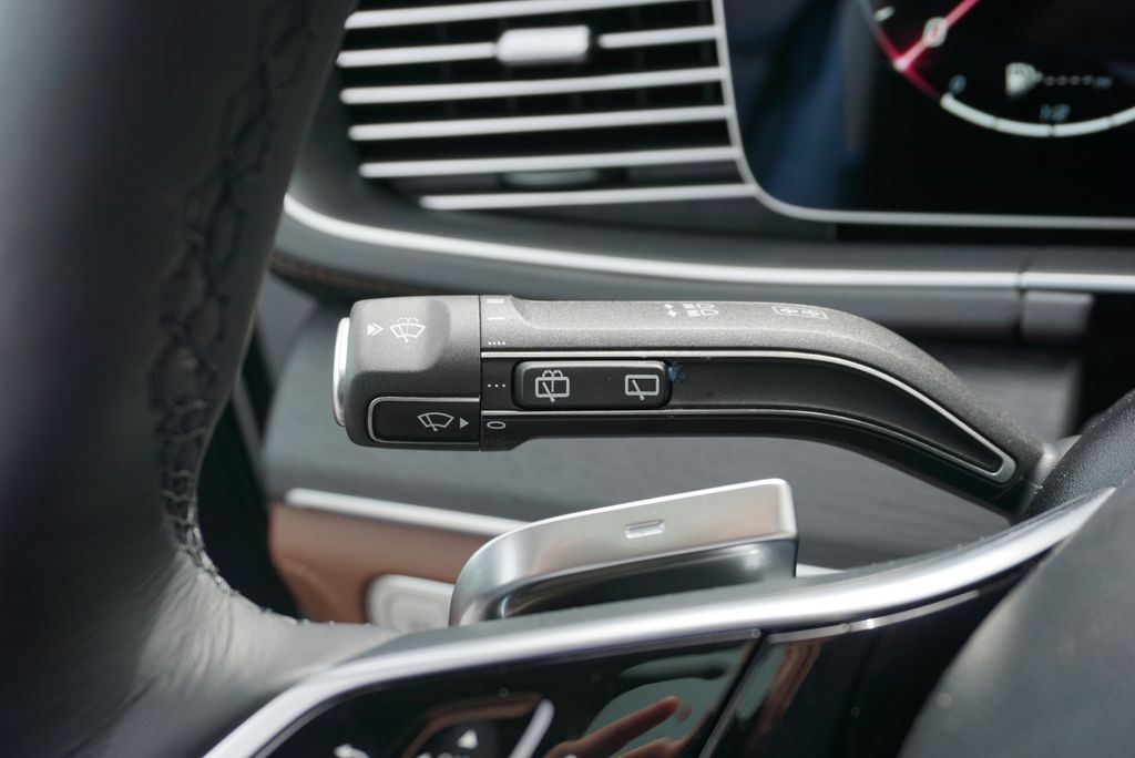 Thumbnail: 2026 Mercedes-Benz GLE - 31