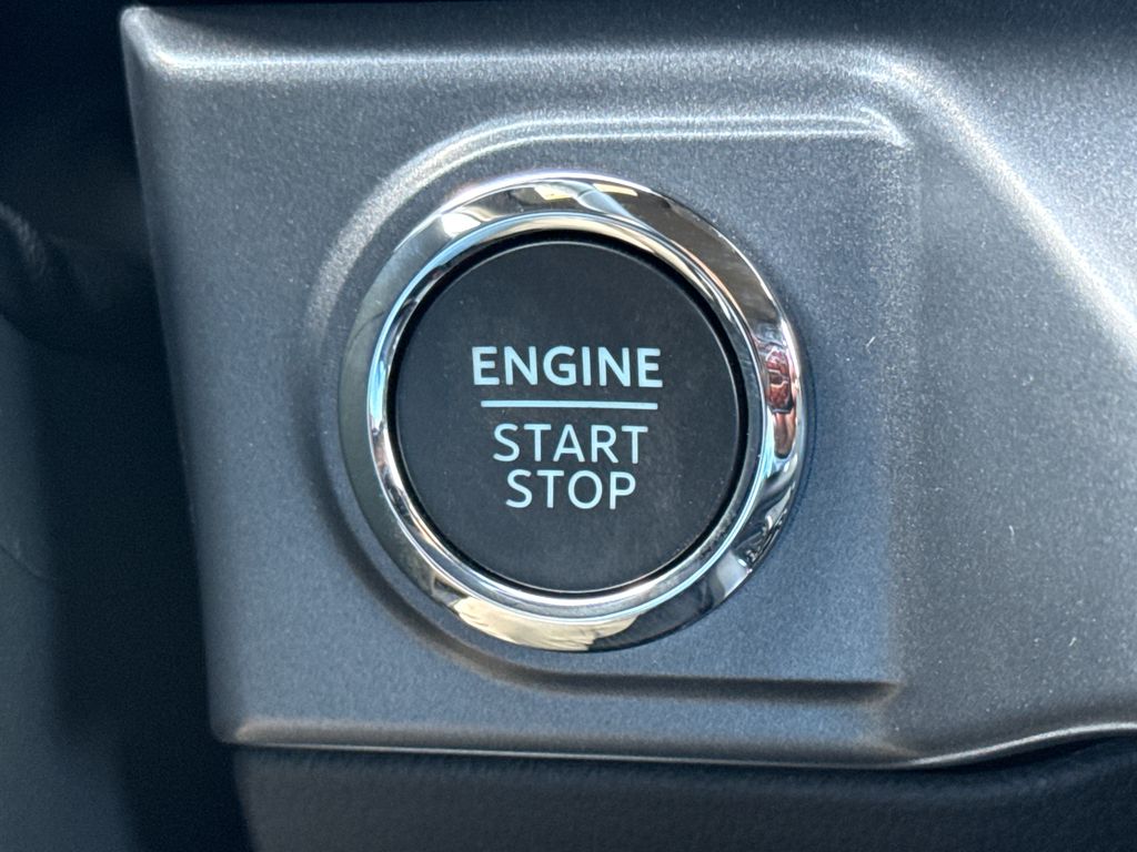 New 2026 White Ford XLT image 23
