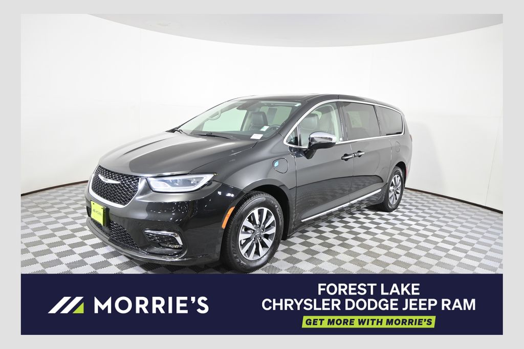 2023 Chrysler Pacifica Hybrid Limited
