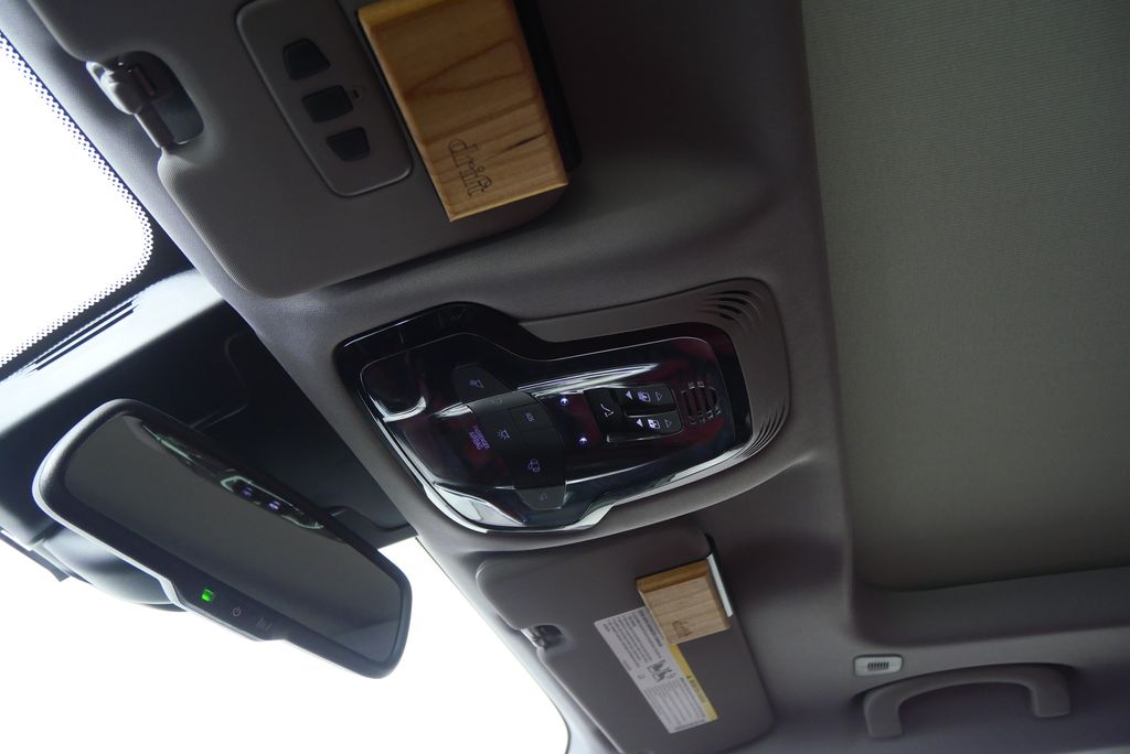 Thumbnail: 2021 Alfa Romeo Stelvio - 19