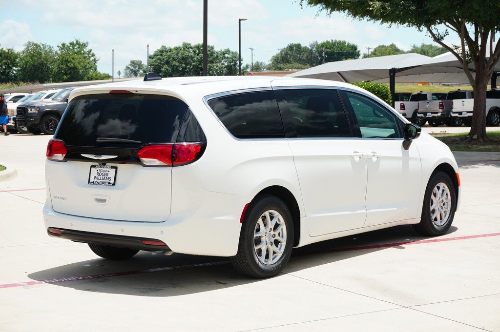 New Car 2025 Chrysler Voyager  Lx For Sale Under $40,000 In Weatherford, Texas