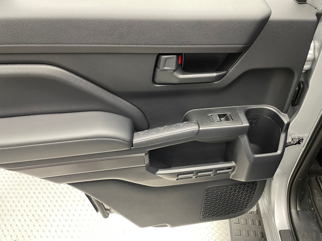 Thumbnail: 2025 Toyota 4Runner - 15