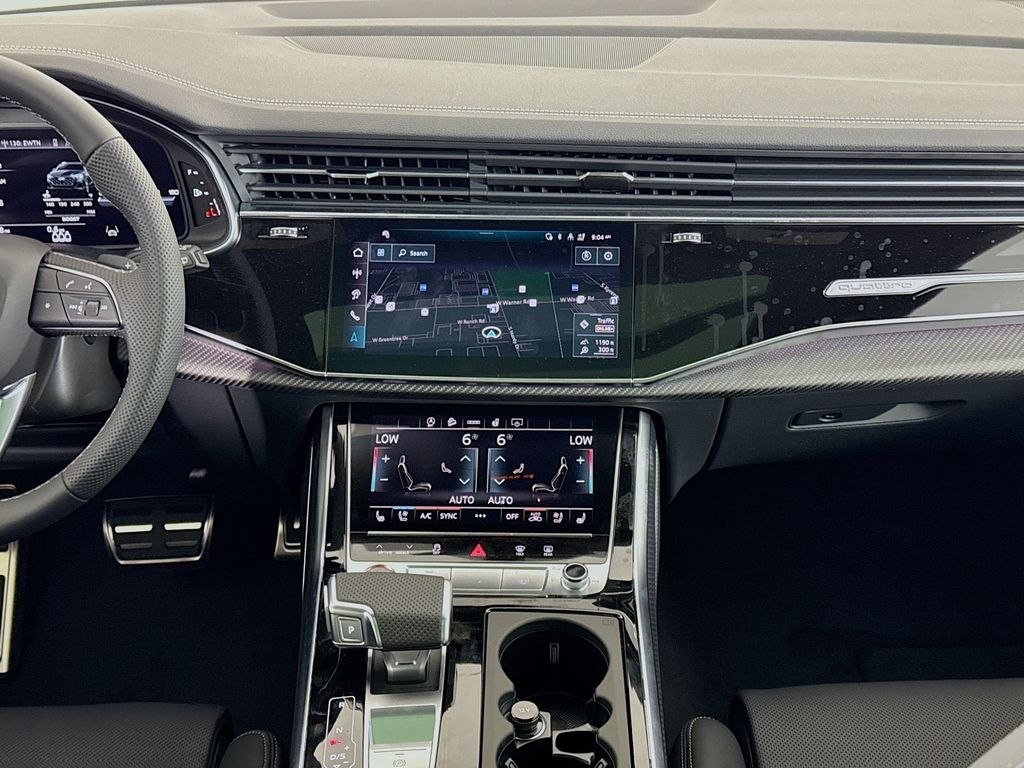 Thumbnail: 2026 Audi SQ8 - 15