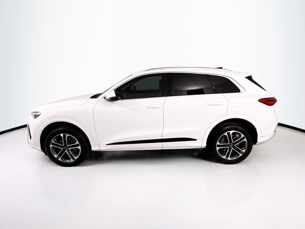 Thumbnail: 2025 Audi Q5 - 8