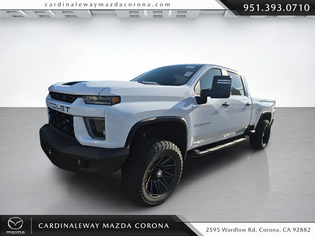 Summit White 2022 Chevrolet Silverado 2500HD Custom Crew Cab 4WD Pickup Truck Four-Wheel Drive Automatic