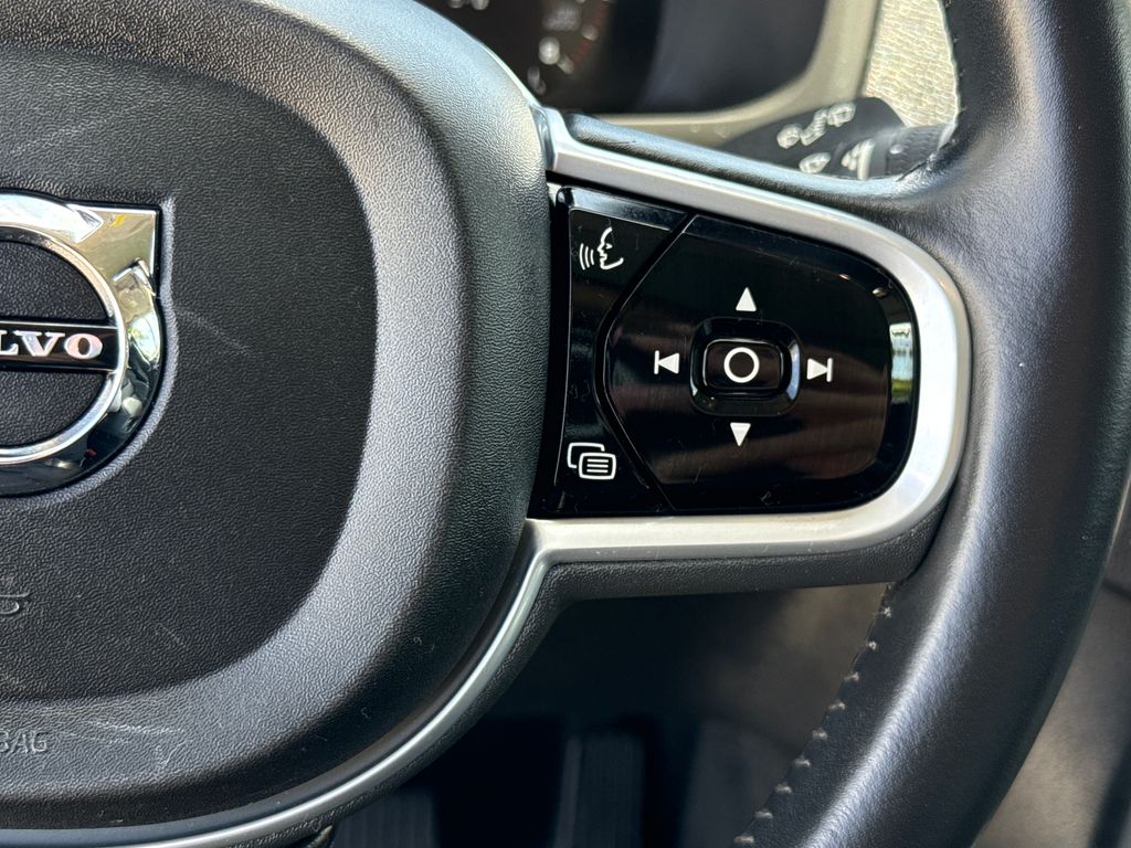Certified Used 2018 Gray Volvo T6 Momentum image 16