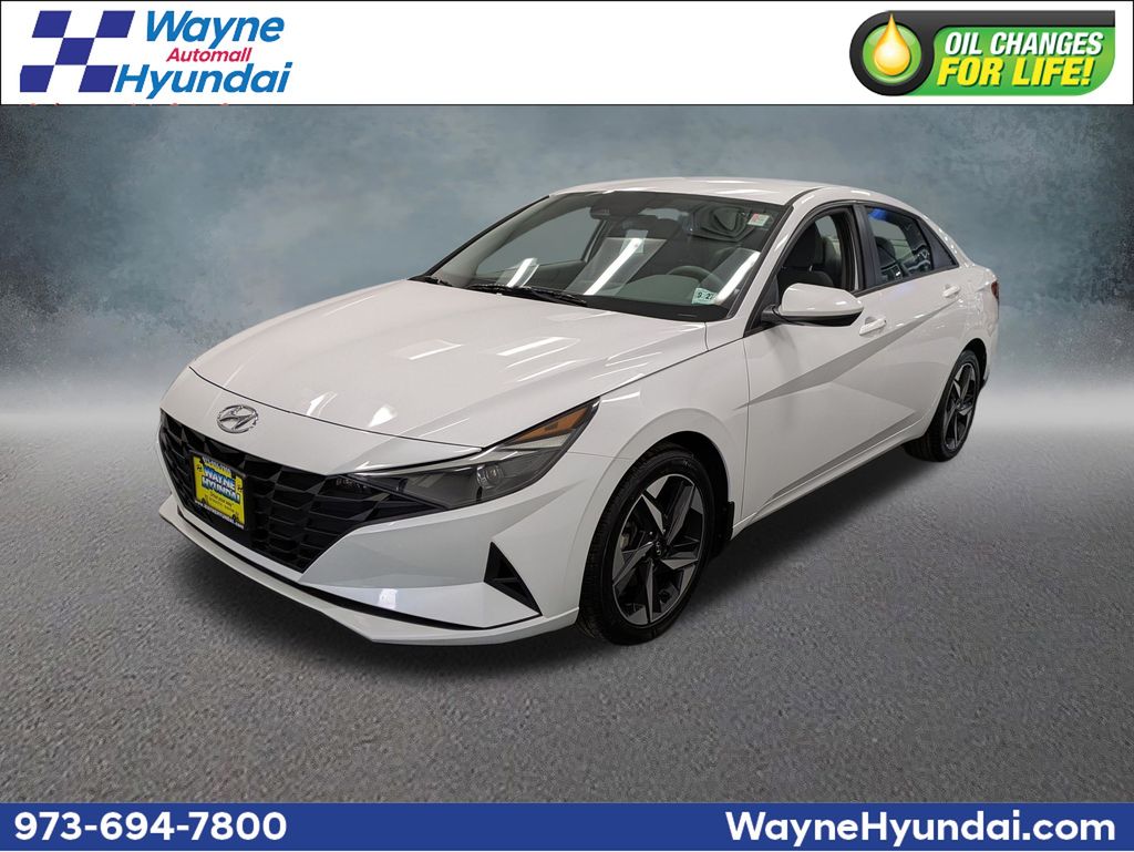 2023 Hyundai Elantra SEL FWD