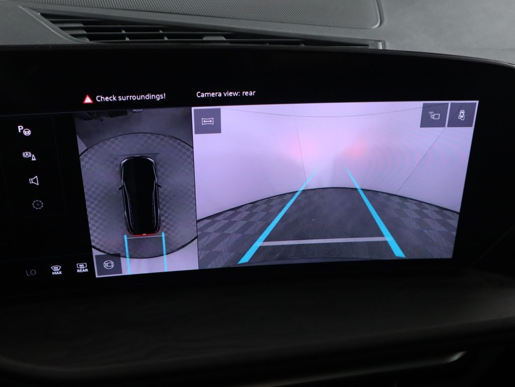 Thumbnail: 2025 Audi Q5 - 18