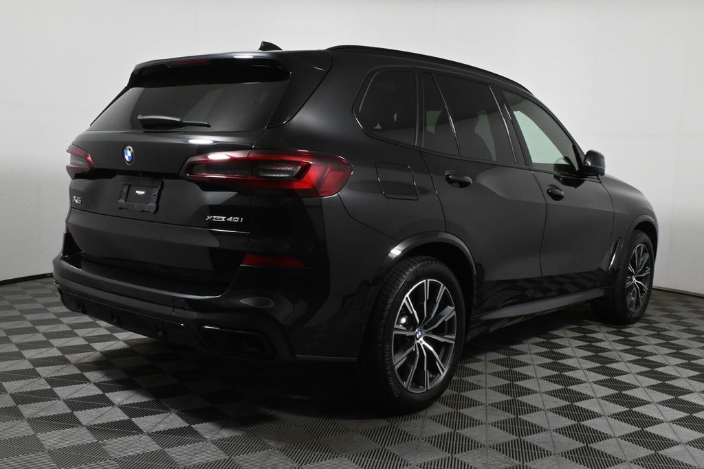 2022 BMW X5 xDrive40i 7