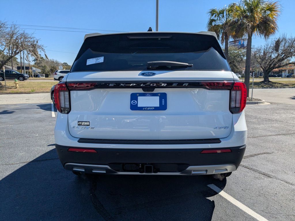 2026 Ford Explorer Active w/200A Pkg