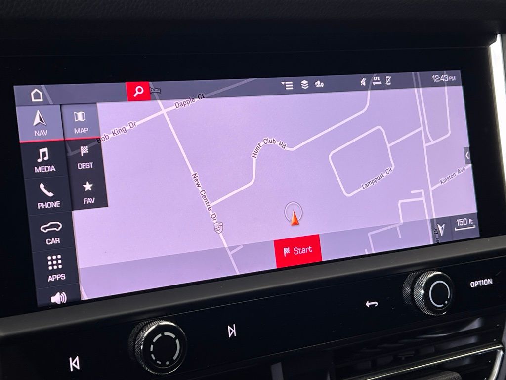 Thumbnail: 2023 Porsche Macan - 13