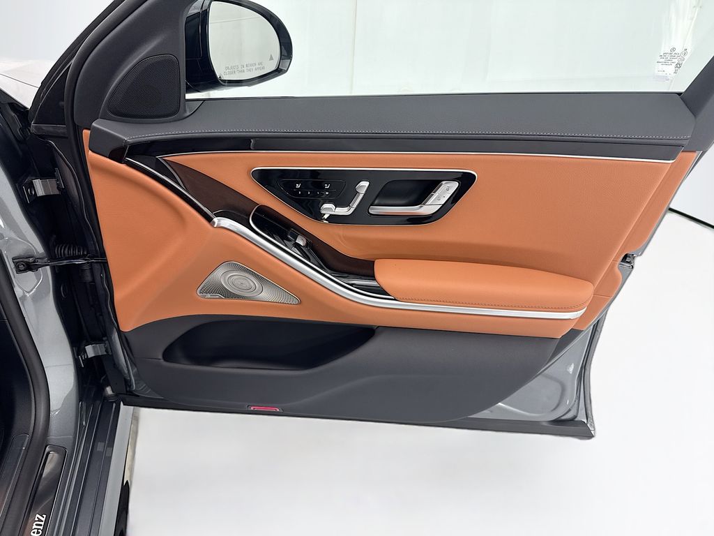 Thumbnail: 2026 Mercedes-Benz S-Class - 25