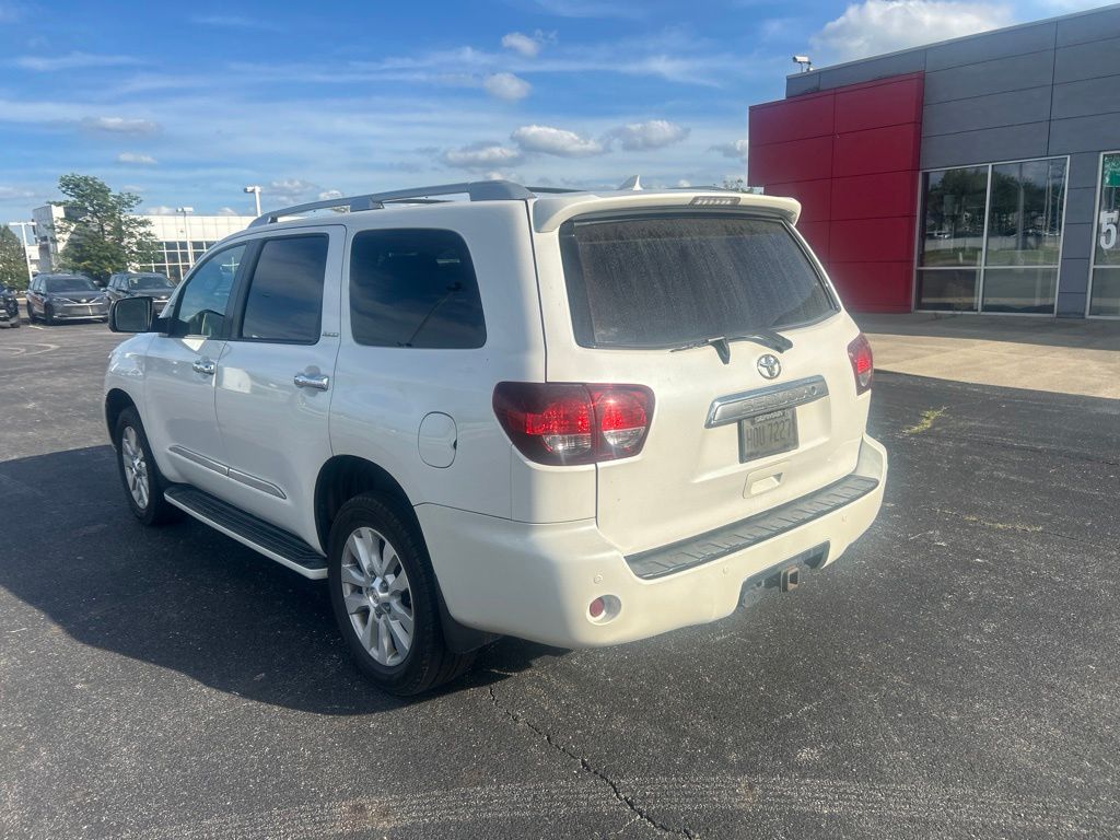 Used 2018 White Toyota Platinum image 5