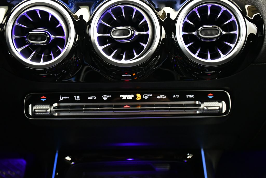 Thumbnail: 2026 Mercedes-Benz GLA - 31