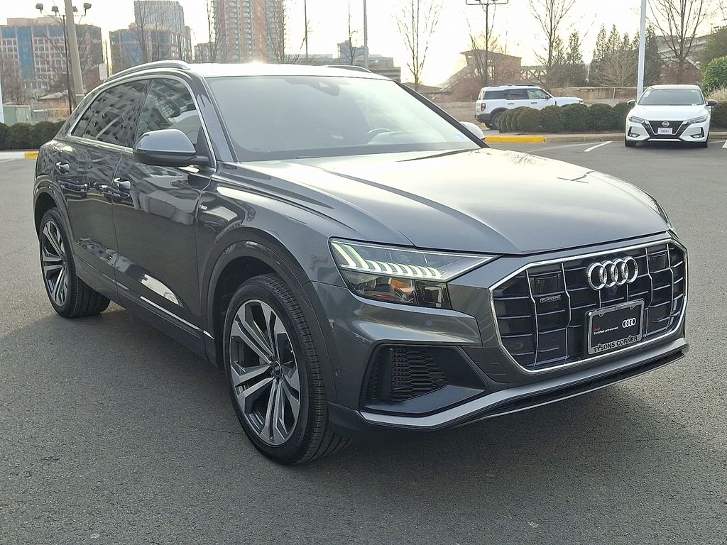 Thumbnail: 2022 Audi Q8 - 3