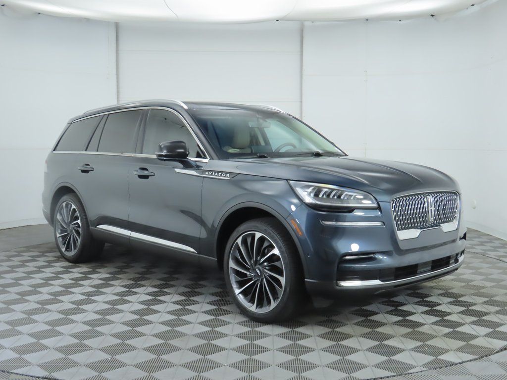 Thumbnail: 2022 Lincoln Aviator - 3