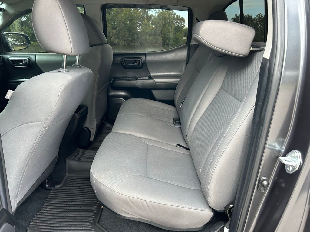 Thumbnail: 2022 Toyota Tacoma - 13