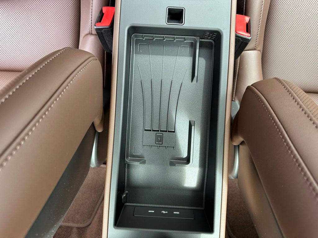 Thumbnail: 2026 Porsche 911 - 27