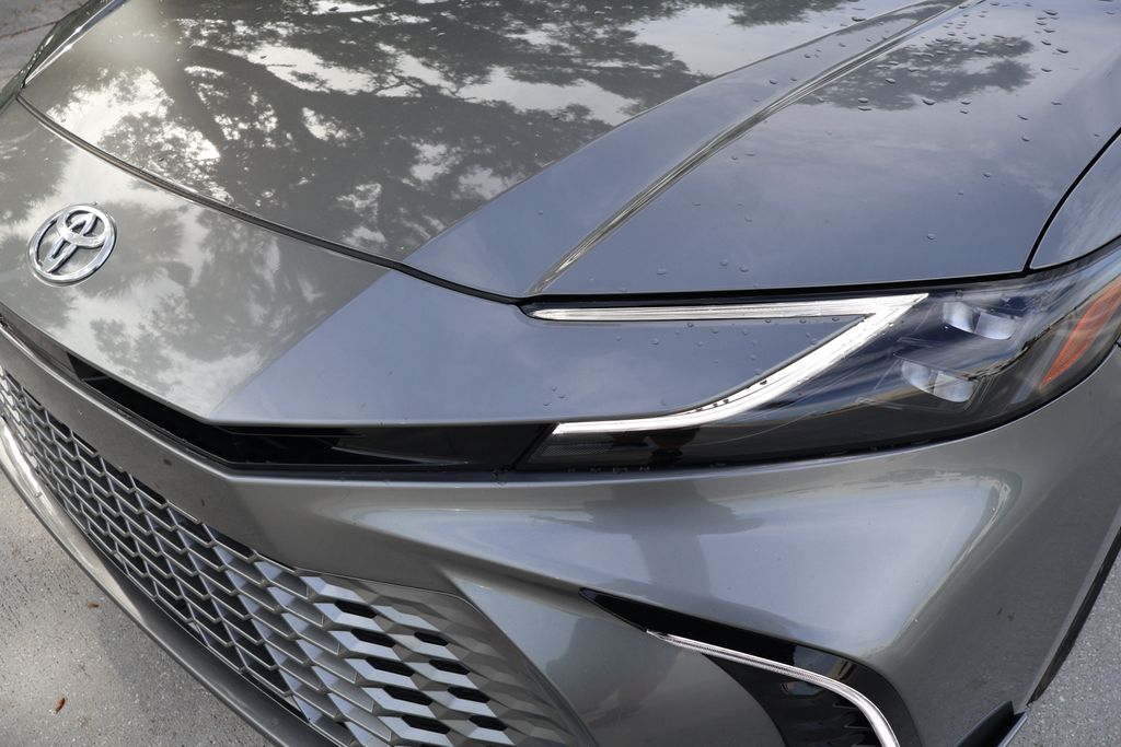 Thumbnail: 2025 Toyota Camry - 3