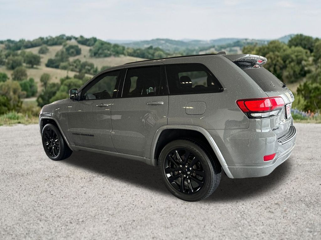 Used Car 2020 Jeep Grand Cherokee  Altitude For Sale Under $25,000 In Austin, Texas