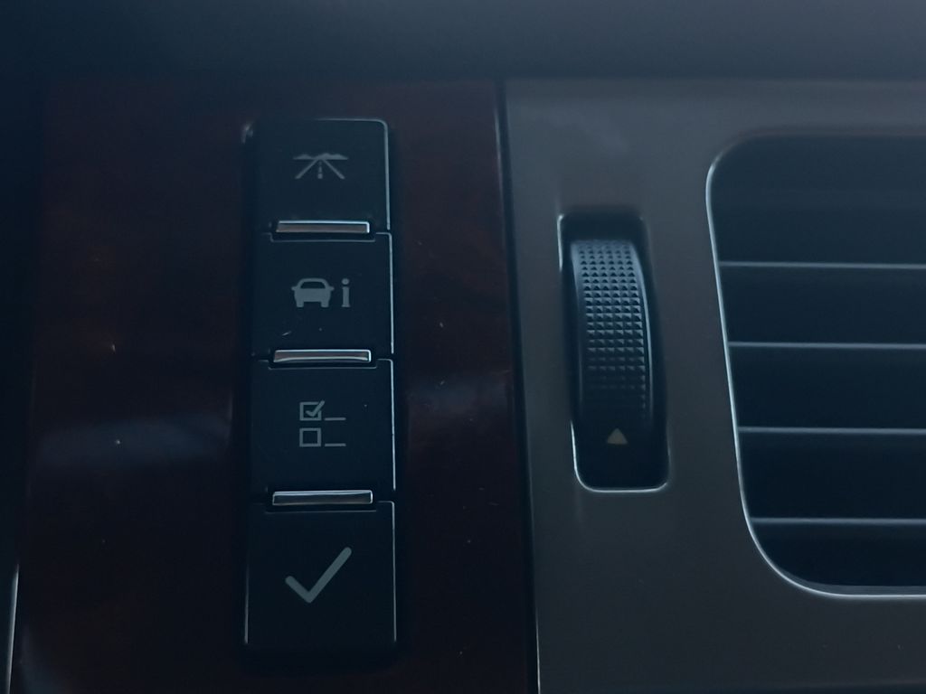 Used Car 2012 Chevrolet Suburban 1500  Lt For Sale Under $12,000 In Austin, Texas