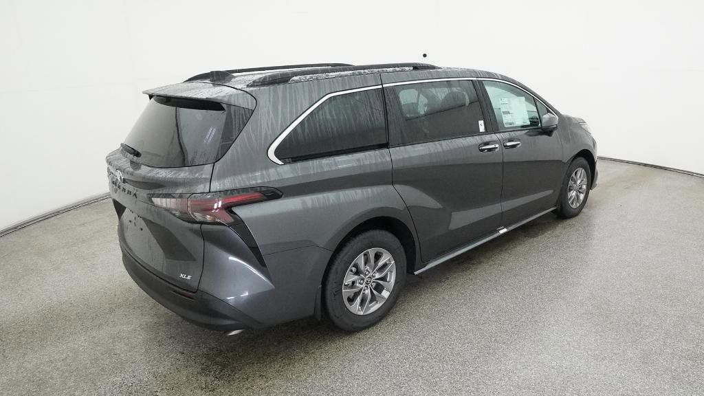 Thumbnail: 2025 Toyota Sienna - 16