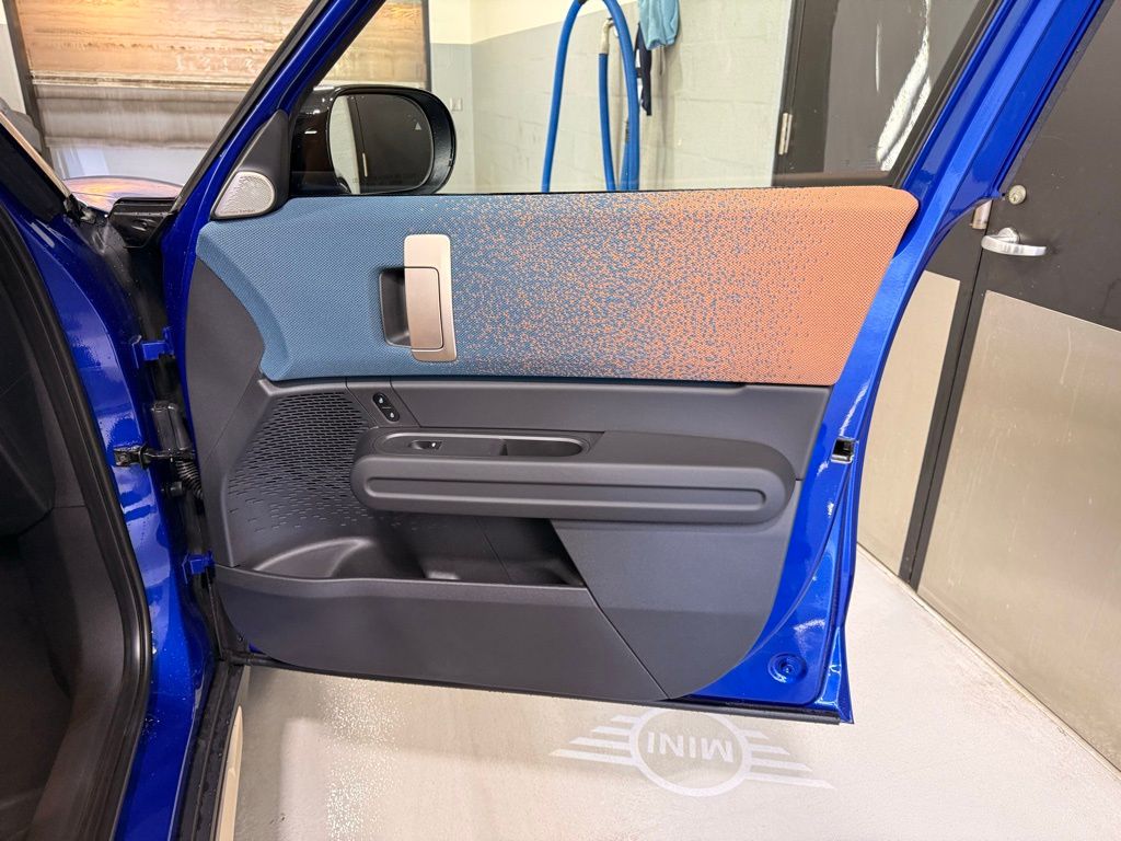 Thumbnail: 2025 MINI Cooper Countryman - 27