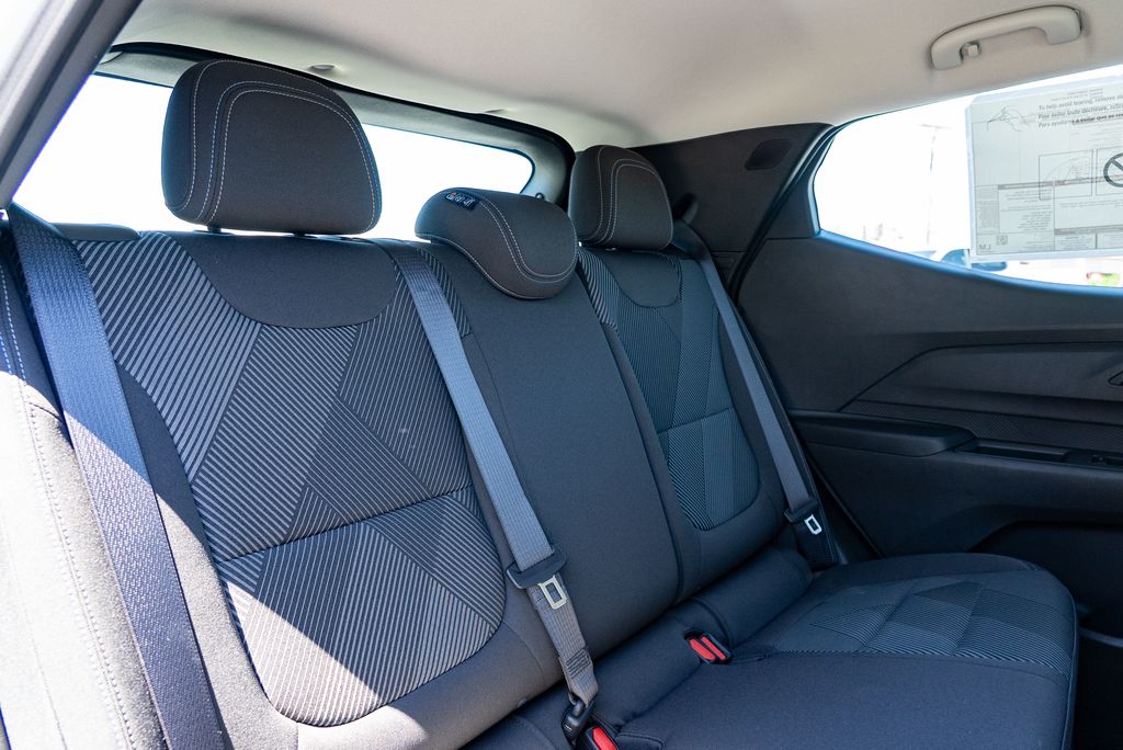 2027 Chevrolet Bolt LT - Photo 28