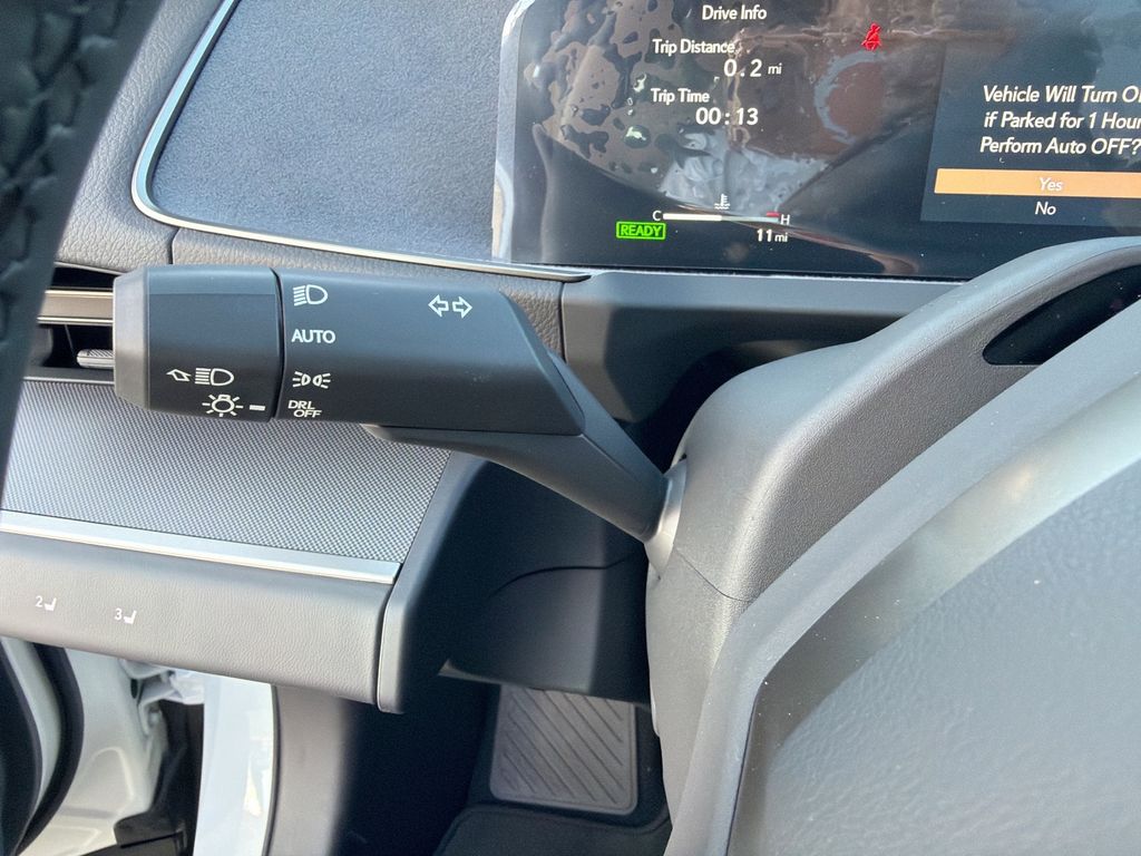 Thumbnail: 2026 Lexus ES - 28
