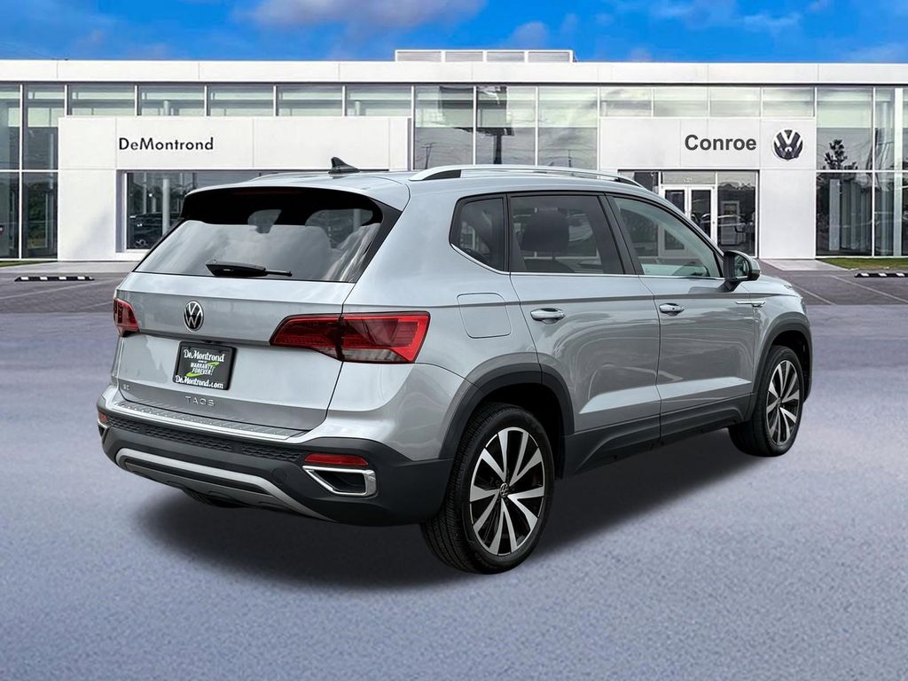 2022 Volkswagen Taos 1.5T SE Silver at DeMontrond Auto Country