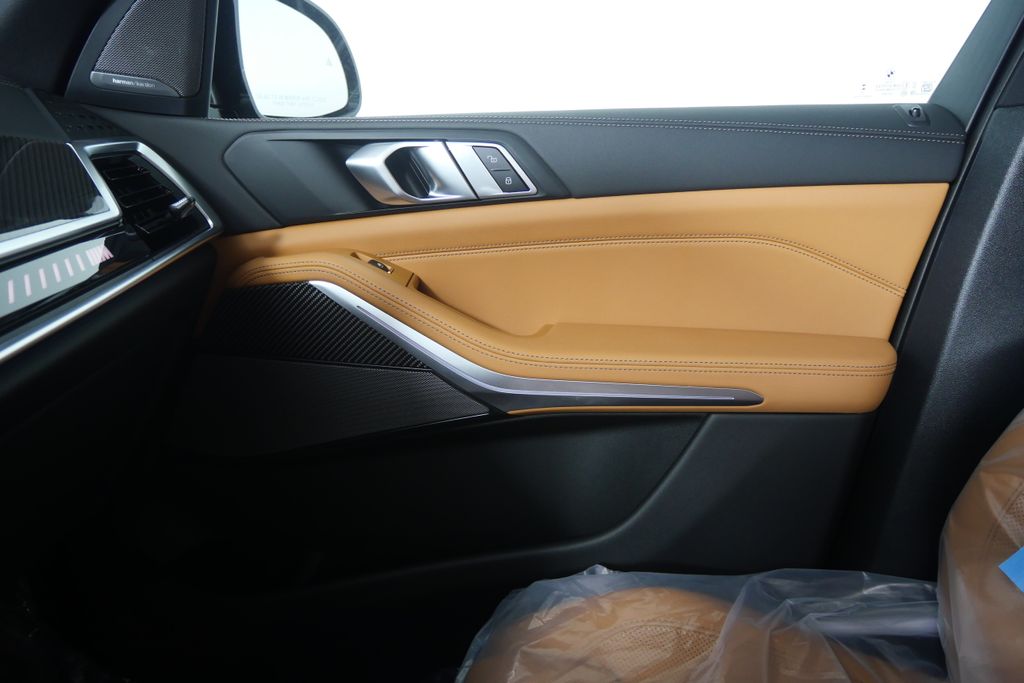 Thumbnail: 2026 BMW X5 - 24