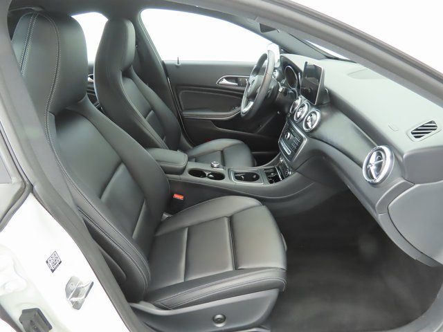 Thumbnail: 2019 Mercedes-Benz CLA - 20