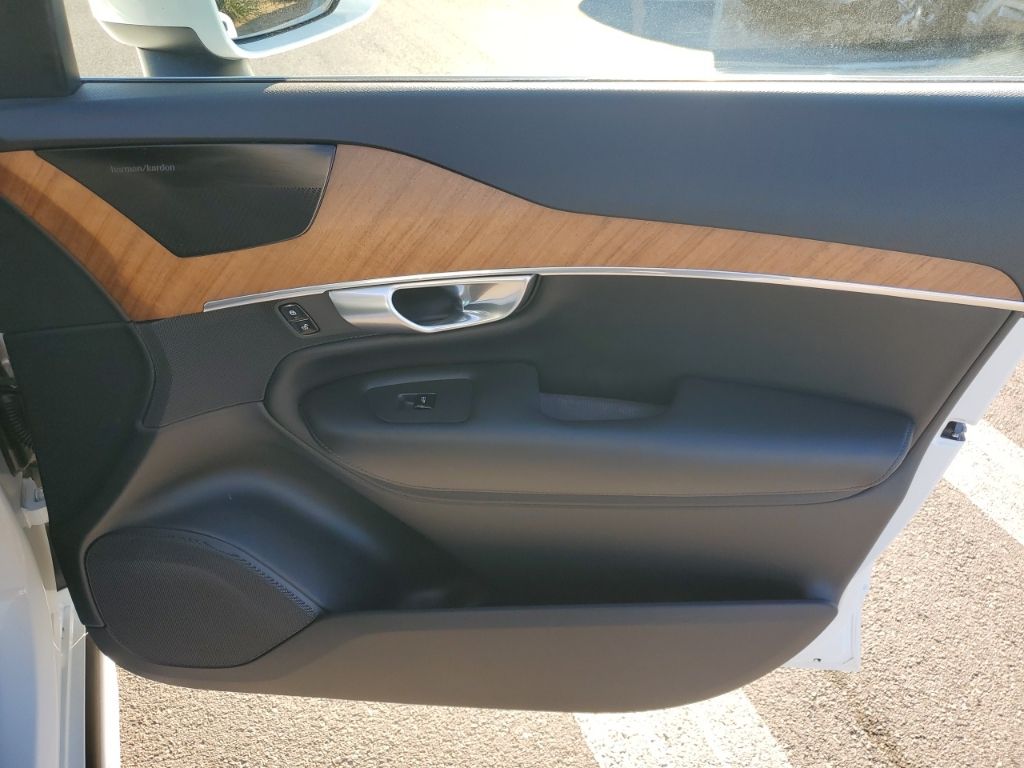 Used Car 2024 Volvo Xc90  B6 Plus Bright Theme 6-seater For Sale Under $50,000 In Austin, Texas