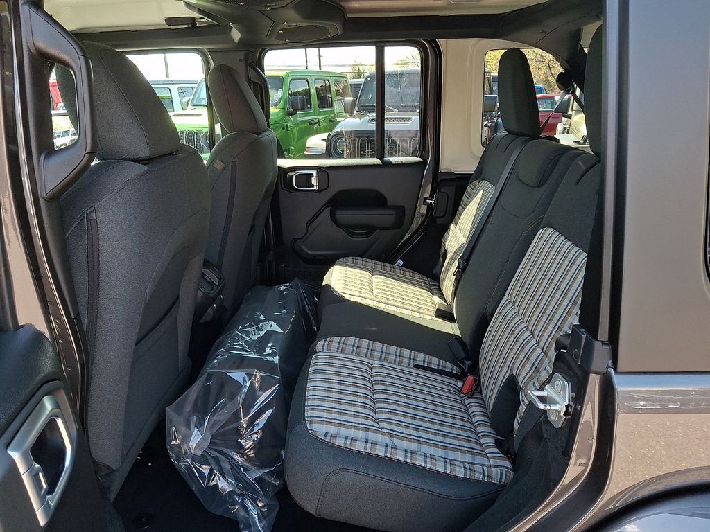 New 2026 Jeep Wrangler SUV