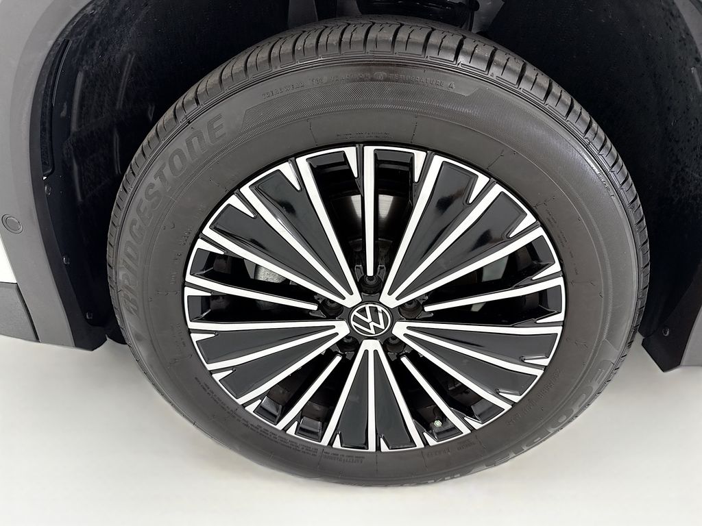 Thumbnail: 2025 Volkswagen Tiguan - 28