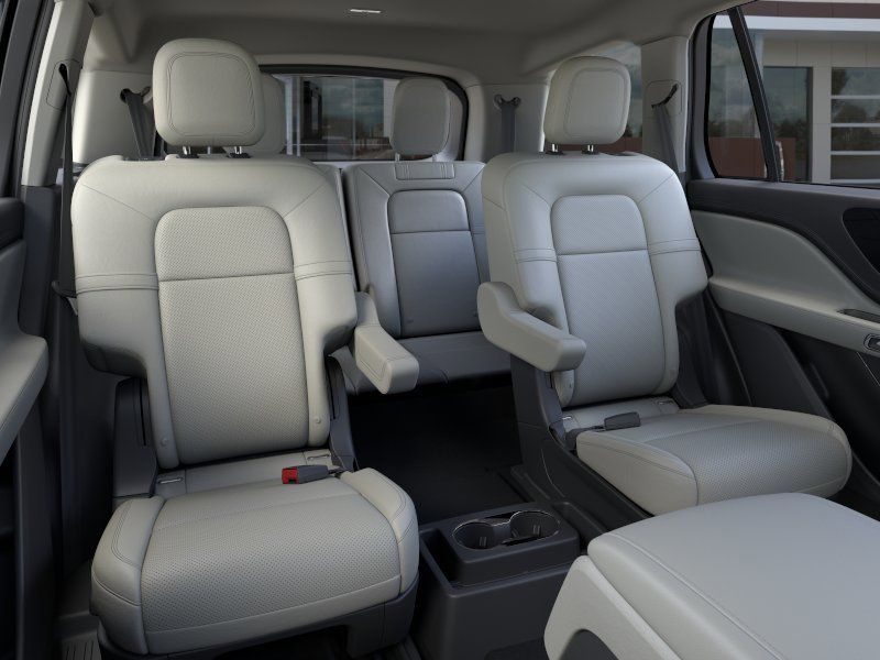 Thumbnail: 2026 Lincoln Aviator - 11