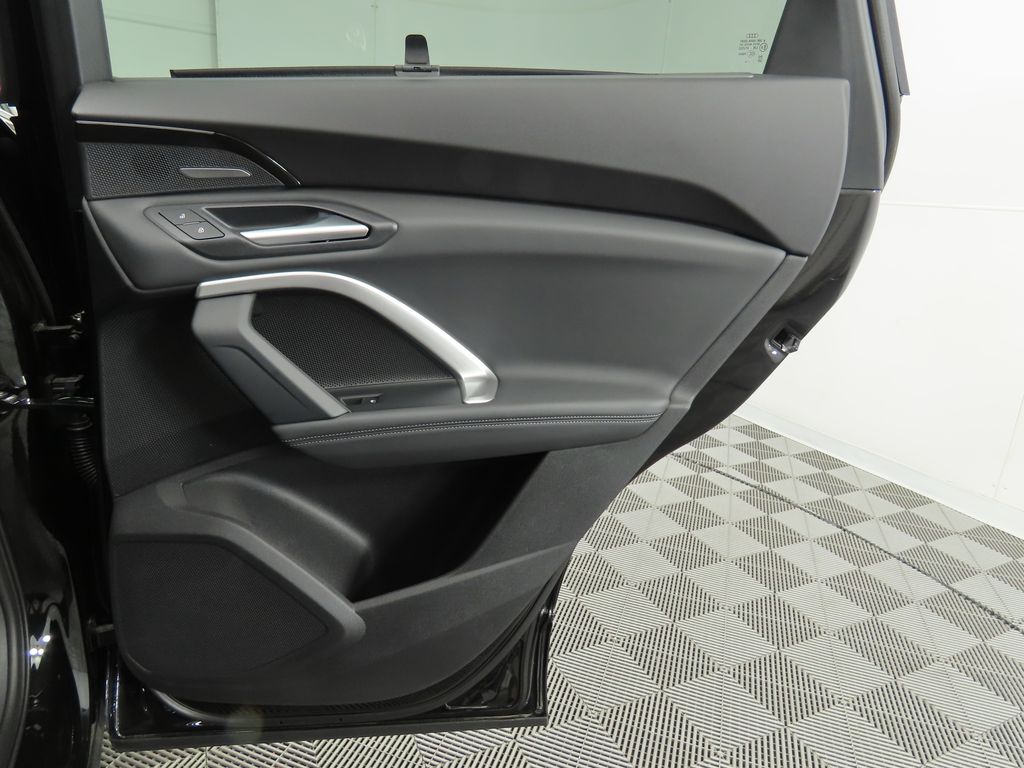 2025 Audi Q5 Premium 29