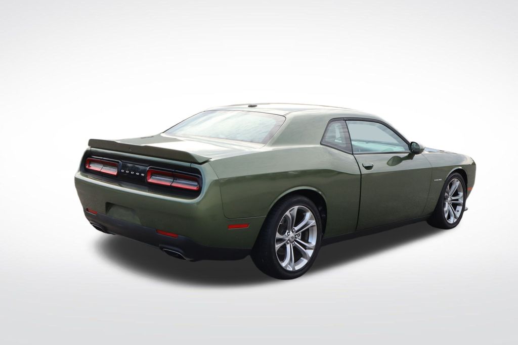 2022 Dodge Challenger R/T 6