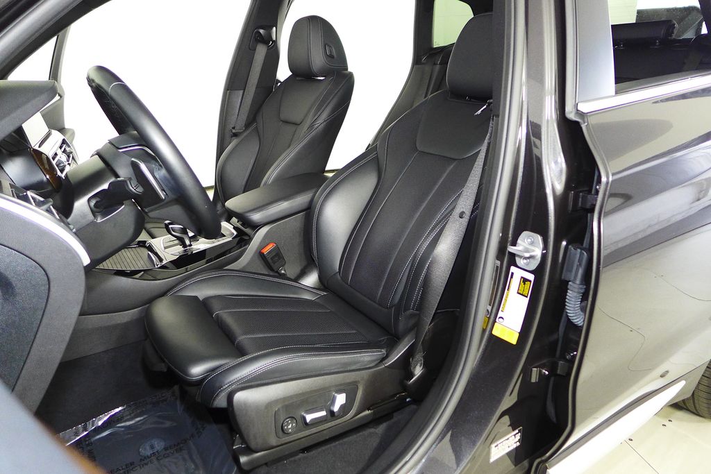 Thumbnail: 2023 BMW X3 - 22