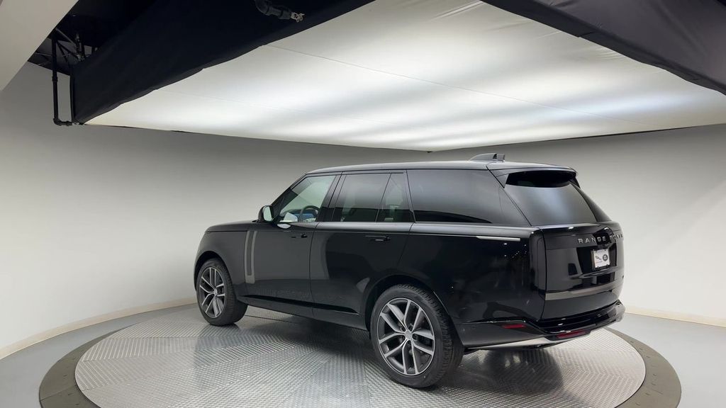 Thumbnail: 2024 Land Rover Range Rover - 6