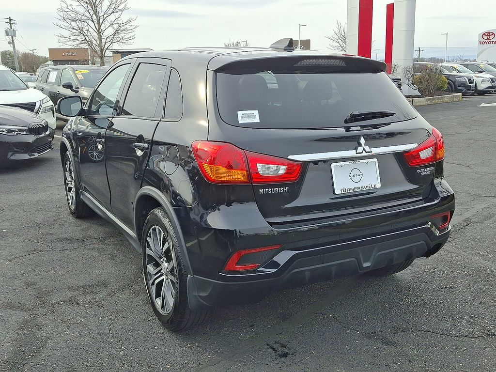 Thumbnail: 2019 Mitsubishi Outlander Sport - 4